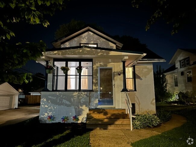 Building Photo - 232 Harrison Ave