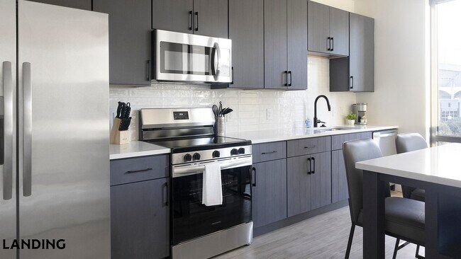 Foto del edificio - 1007 S Mint St