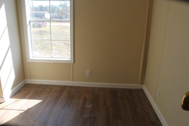 Building Photo - 3310 War Eagle Ave