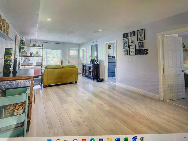 Building Photo - 1516 SW 30th Ave