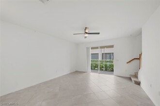 Building Photo - 2827 Blossom Wy