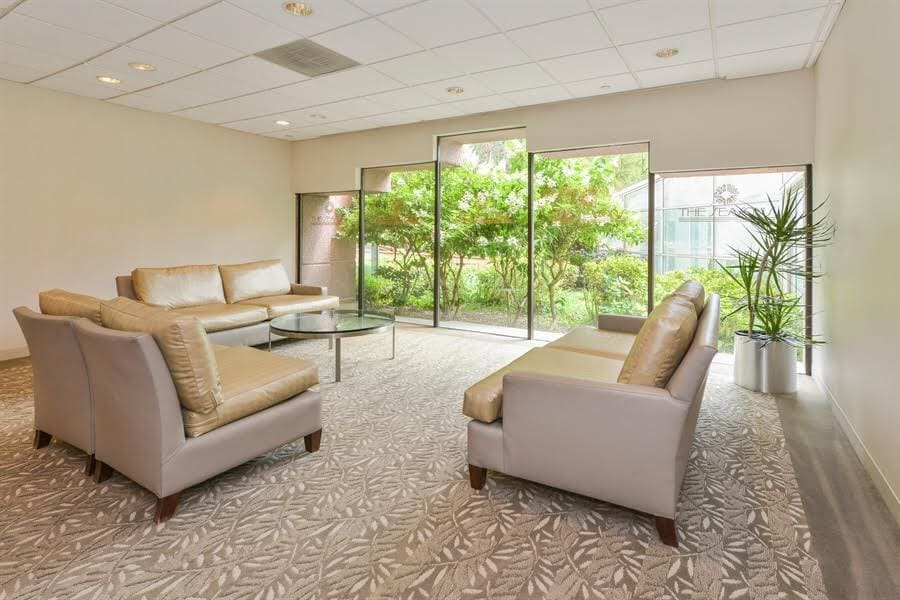 Photo - 4 Martine Ave (White Plains, NY)