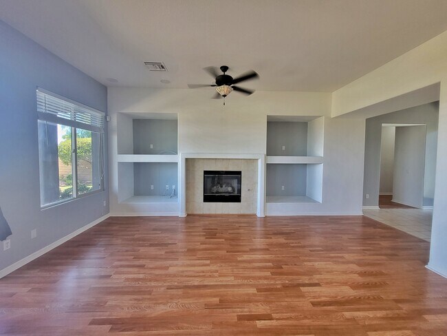 Foto del edificio - 47 Fountainhead Cir