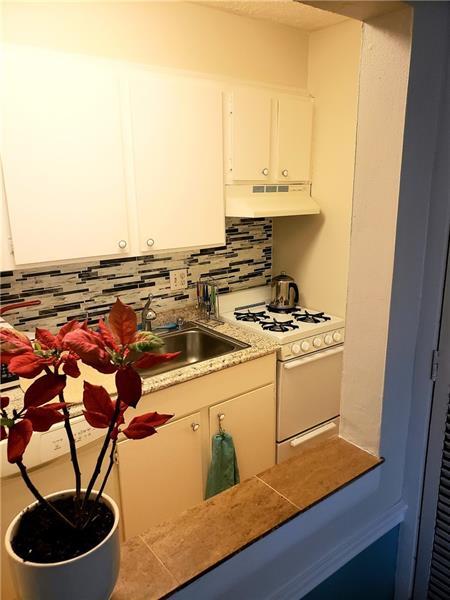 Foto del edificio - 2805 Northeast Expy