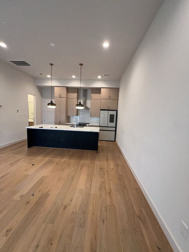 Foto del edificio - 2414 Gray St