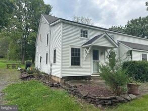Building Photo - 314 Goat Hill Rd