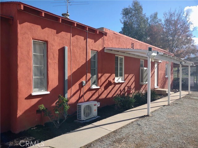 Primary Photo - 30190 Mountain View W