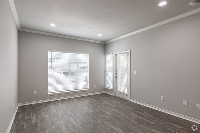 Interior Photo - z - Historical - Vistas Two 52
