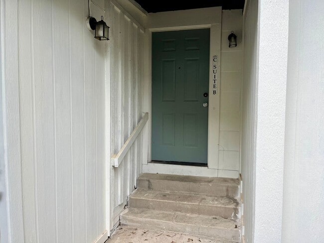 Photo - 1002 Gregg St House