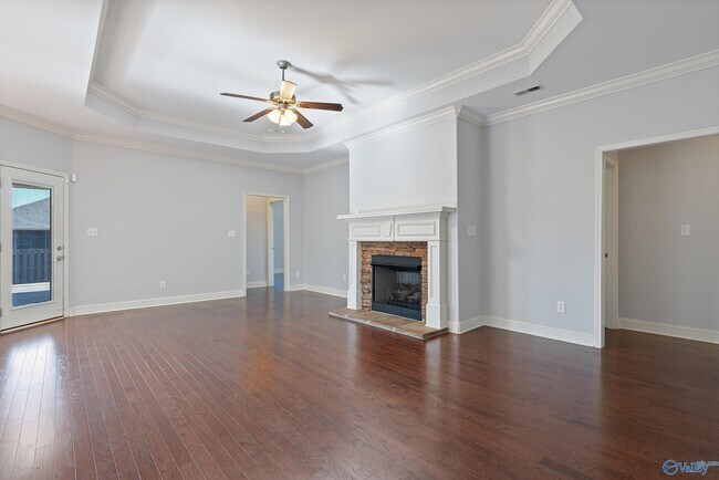 Foto del edificio - 409 Mossyleaf Dr SW