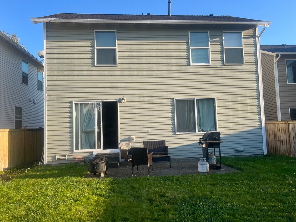 Foto del edificio - 4656 Nooksack Loop