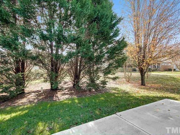 Foto del edificio - 404 Sawgrass Hill Ct