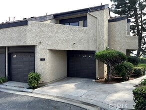 Building Photo - 3633 Cottonwood Cir