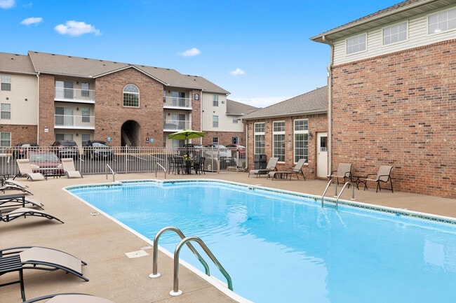 Building Photo - Sherwood Village Apartments