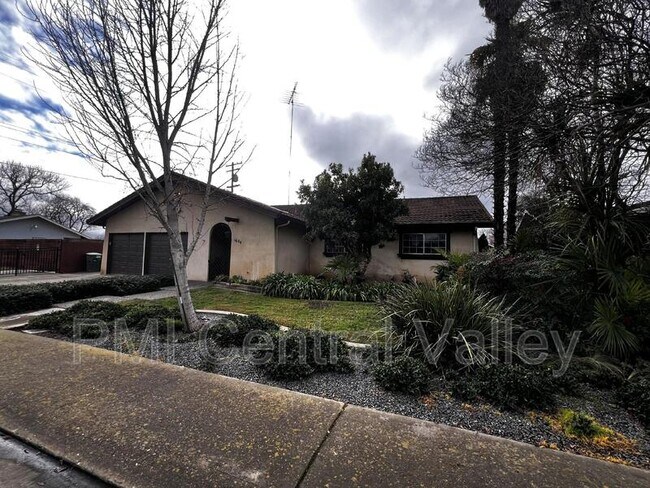 Building Photo - 1604 Jacquelyn Way