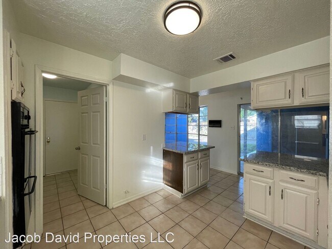 Foto del edificio - 3 br, 2 bath House - 6706 Dusty Dawn