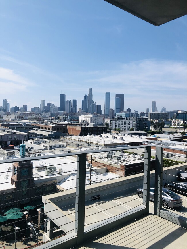 Roof top view - 510 S Hewitt St