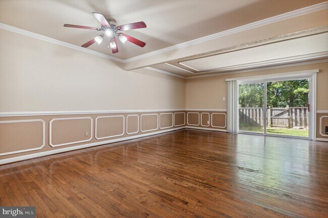 Building Photo - 6002 Forrest Hollow Ln