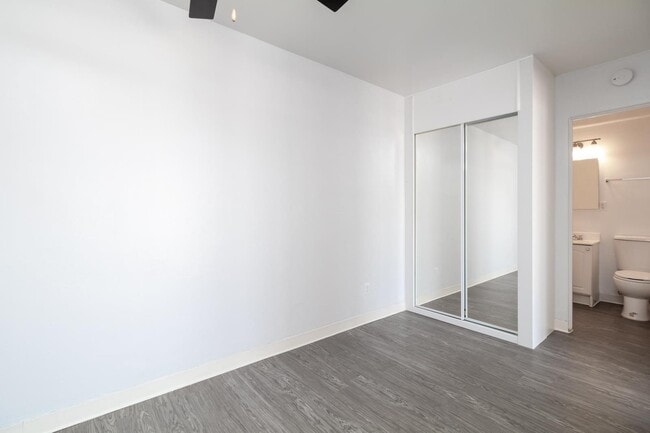 Interior Photo - Long Beach Terraces