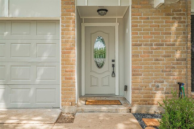 Foto del edificio - 15522 Briar Spring Ct