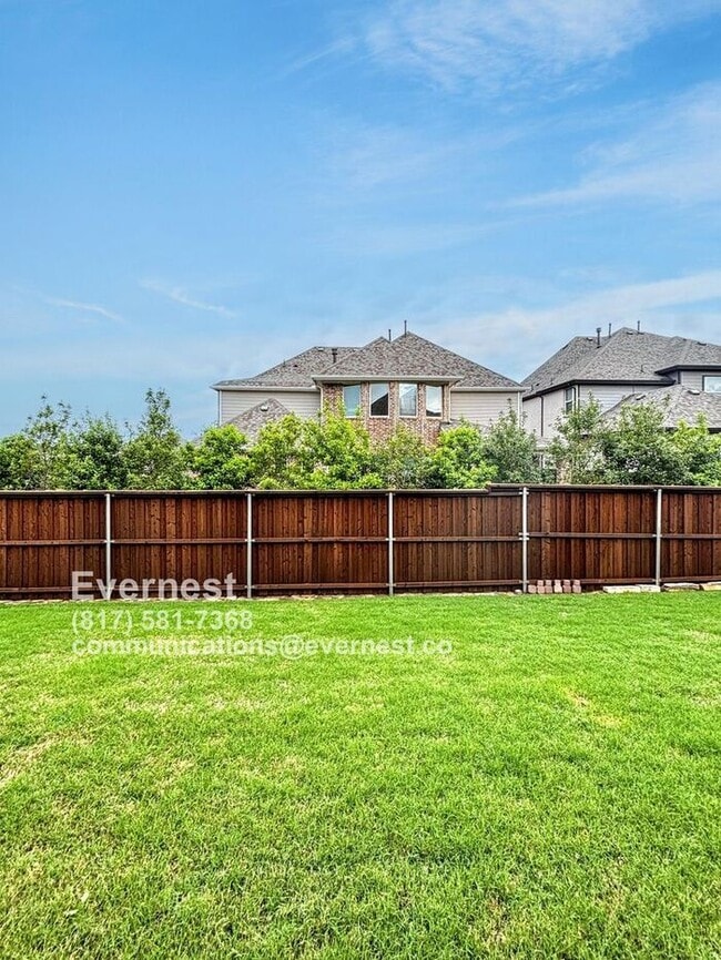 Building Photo - 914 Devonshire Dr