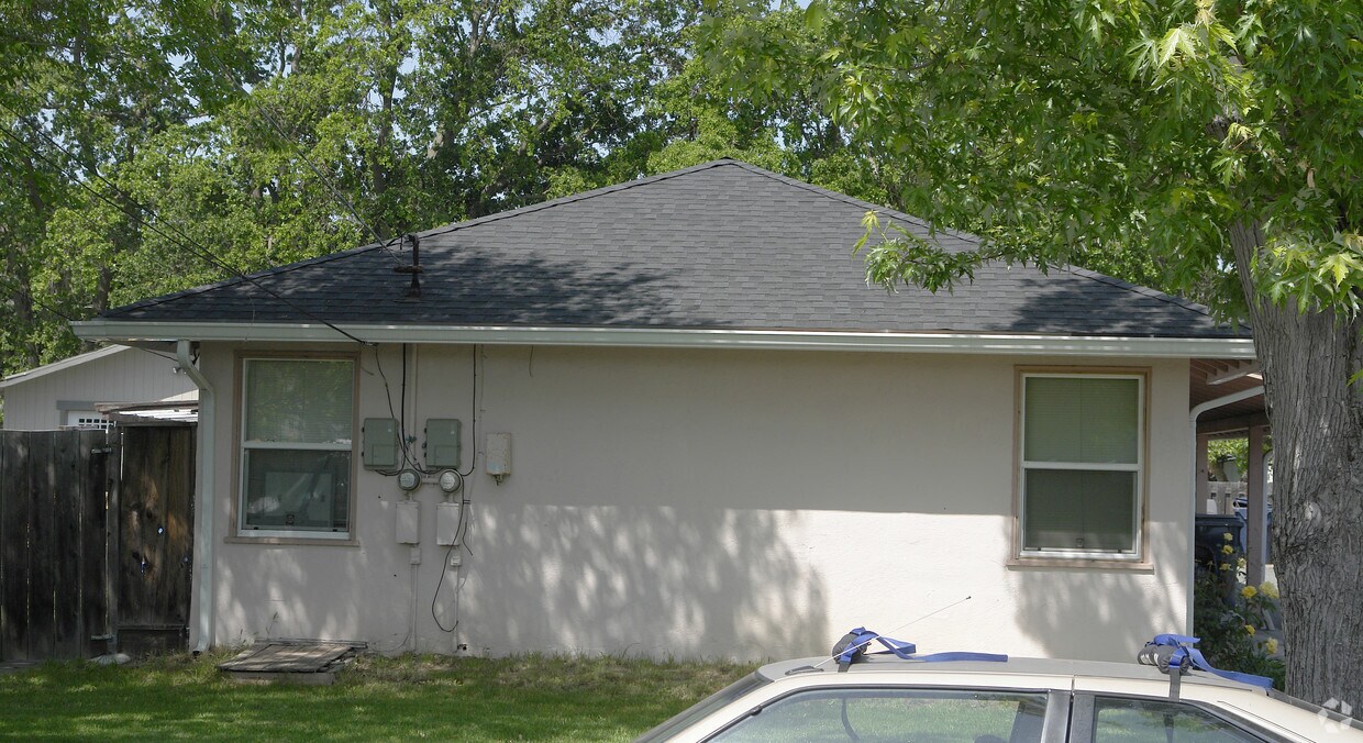 Foto del edificio - 265 Douglas Ln