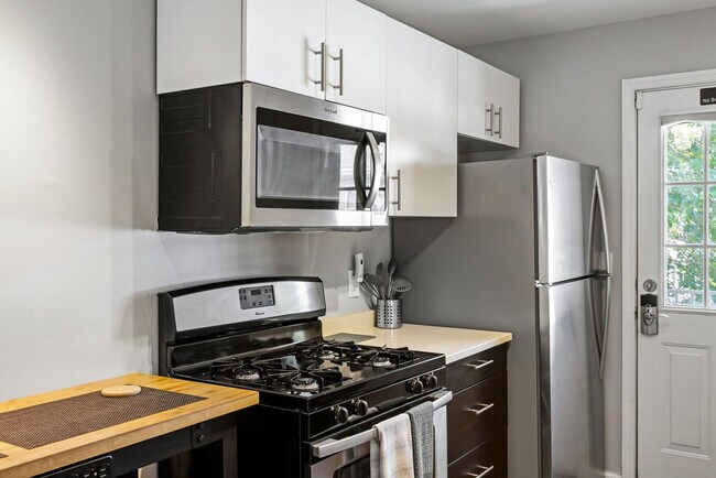 Foto del edificio - 15 Standish Ave NW