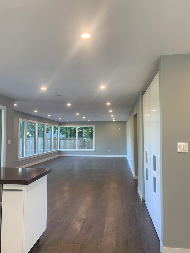 Open floor plan. View of the living room from the Kitchen - 815 108th Ave SE