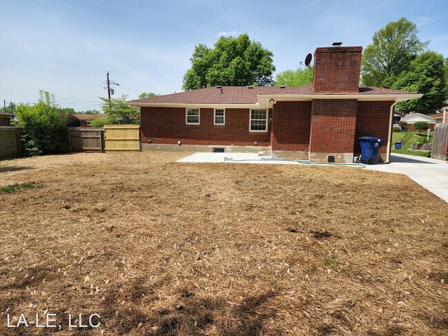 Building Photo - 3 br, 2 bath House - 9007 Shevie Dr.