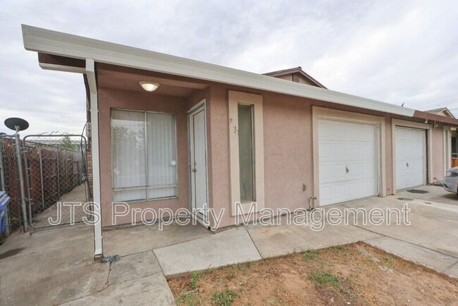 Photo - 2010 Wyda Way Apartment