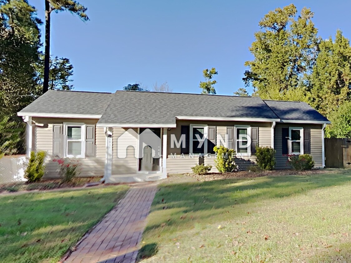 Primary Photo - 3001 Pinehurst Dr