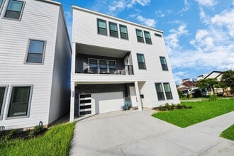 Building Photo - 3602 Runnels St