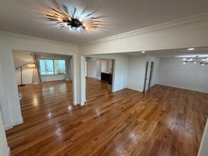 Building Photo - 5519 Queensloch Dr