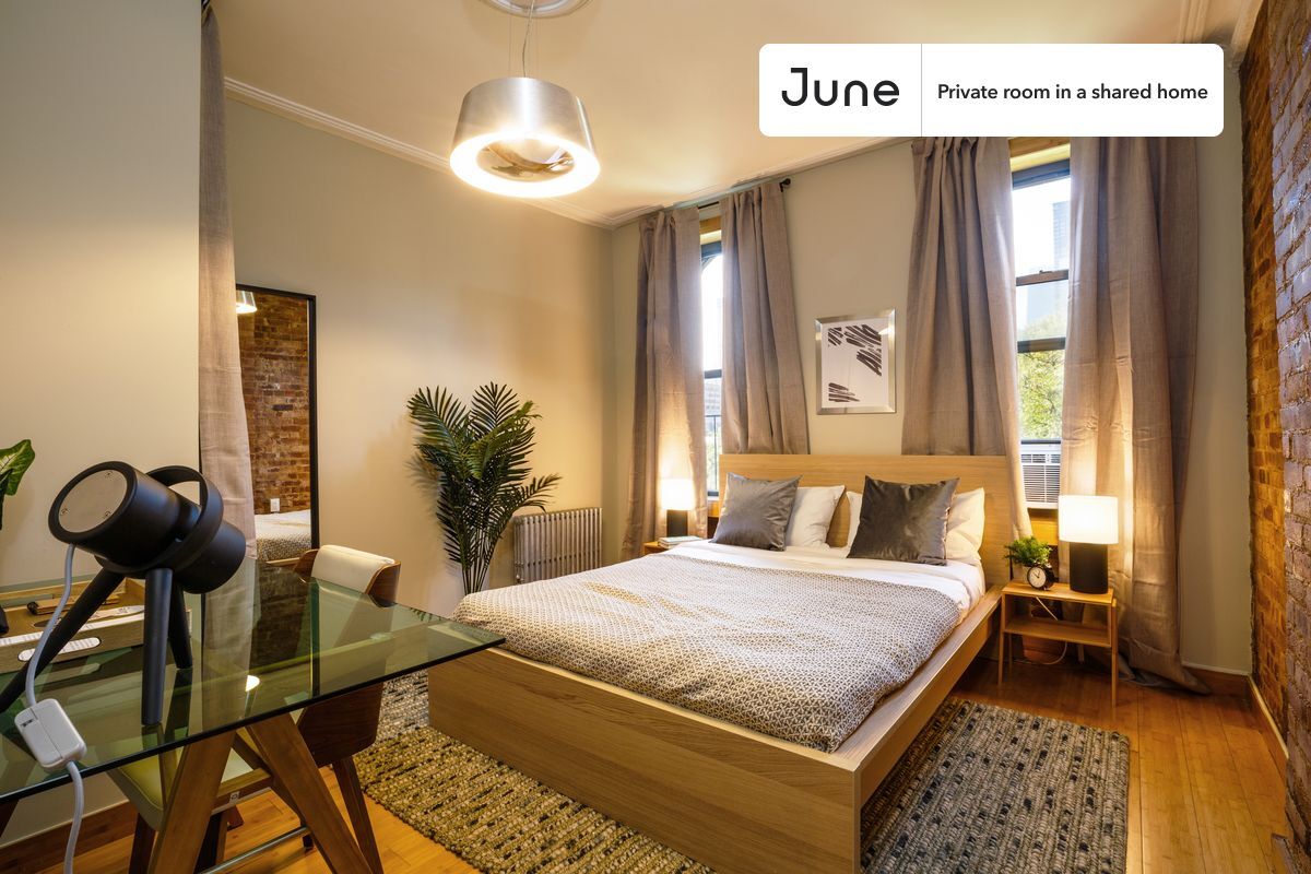 Private bedroom in 3 bed/1 bath Home - Private bedroom in 3 bed/1 bath Home