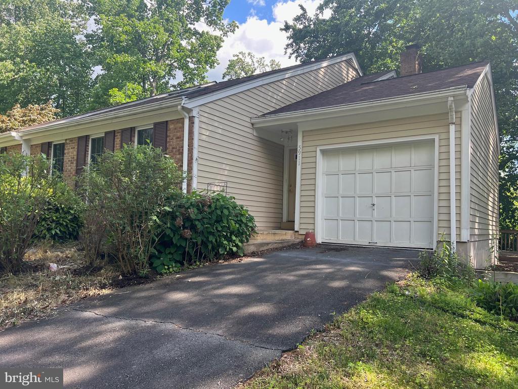 Foto principal - 5911 Wood Sorrels Ct