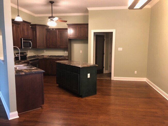 Foto del edificio - Lovely home ready for your family! Bethel Park Subdivision
