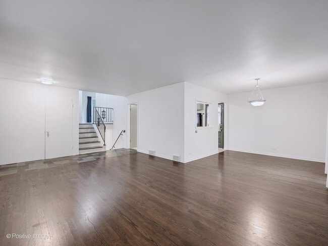 Foto del edificio - 229 S Milton Ave