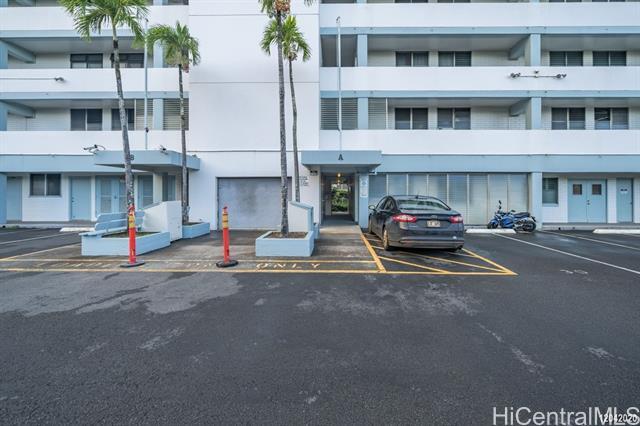 Building Photo - 45-535-535 Luluku Rd