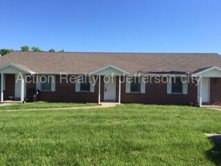 Primary Photo - 2 bedroom, 2 bath, 2 car garage unit
