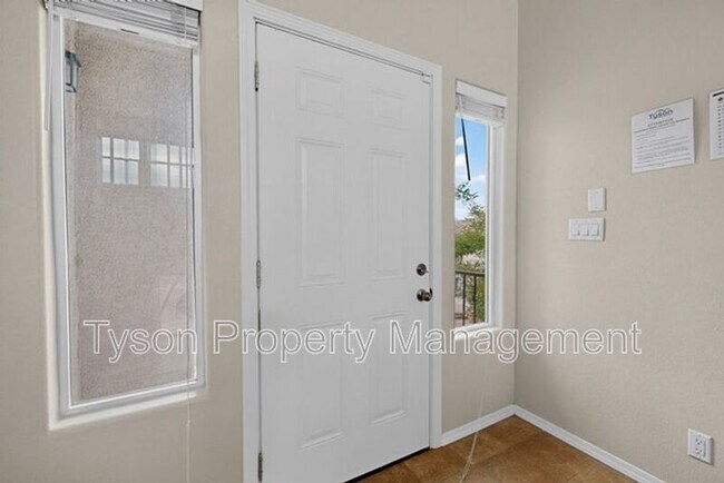 Foto del edificio - 10912 Dream Weaver Dr NW