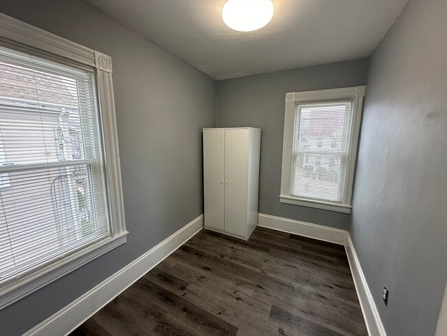 Building Photo - 217 Webster St