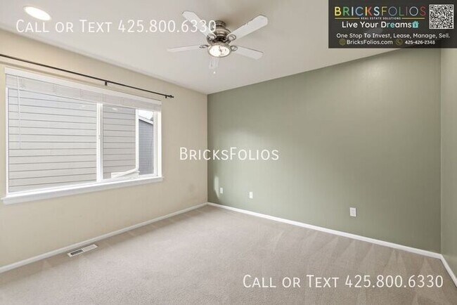 Foto del edificio - Picture Yourself Living in This East-Facing Bothell Home in the Northshore School District.