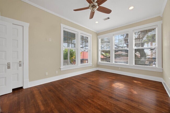 Foto del edificio - 4322 Avenue T