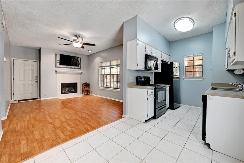 Primary Photo - 203 E 31st St