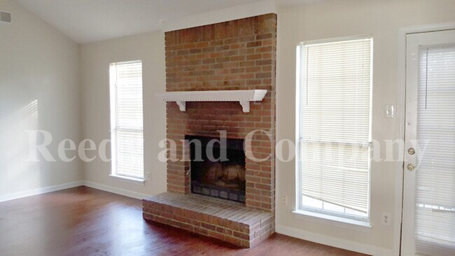 Building Photo - 4575 Columbia Woods Ln