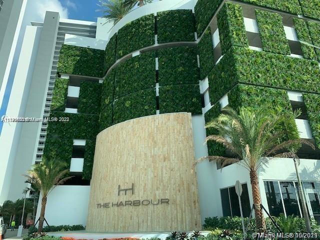 Primary Photo - 16385 Biscayne Blvd