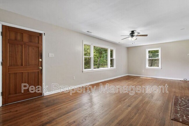 Building Photo - 1407 Northbury Ave.