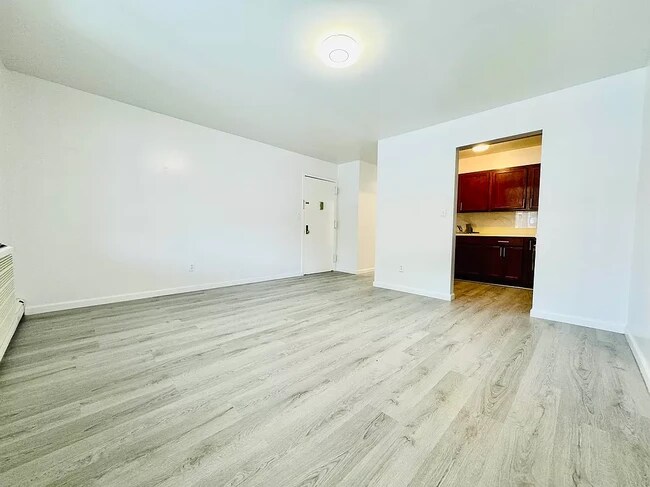 Building Photo - 5135 71st St