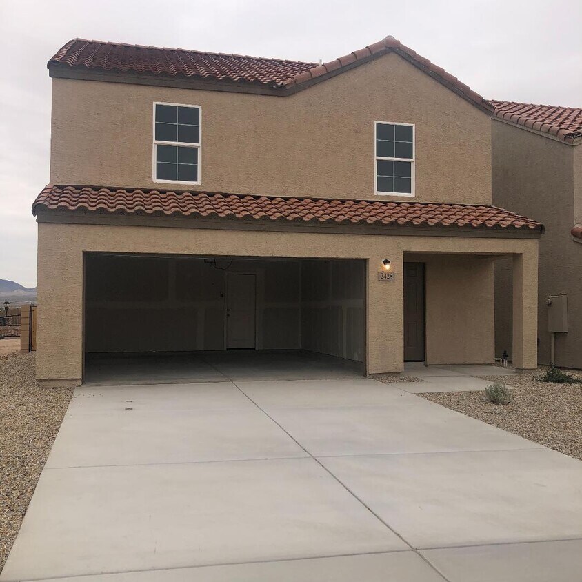 Primary Photo - 2425 Sandpiper Dr