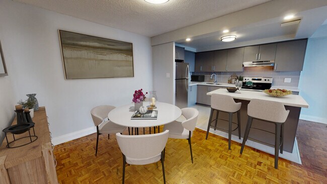 Photo du bâtiment - Silver Maple Court
